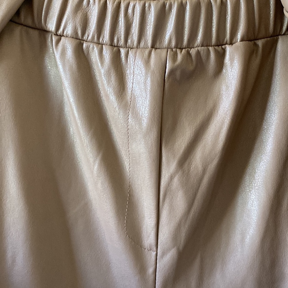 ASOS DESIGN SET jersey leather-look sweatpants and jacket in tan US 10 - Picture 7 of 11
